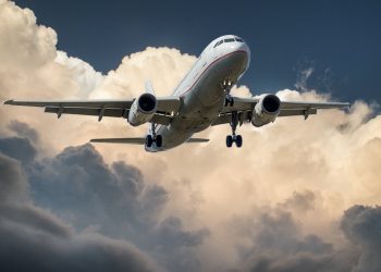El tráfico aéreo internacional subió un 29.7% interanual en el décimo mes del año. - Fuente externa.
