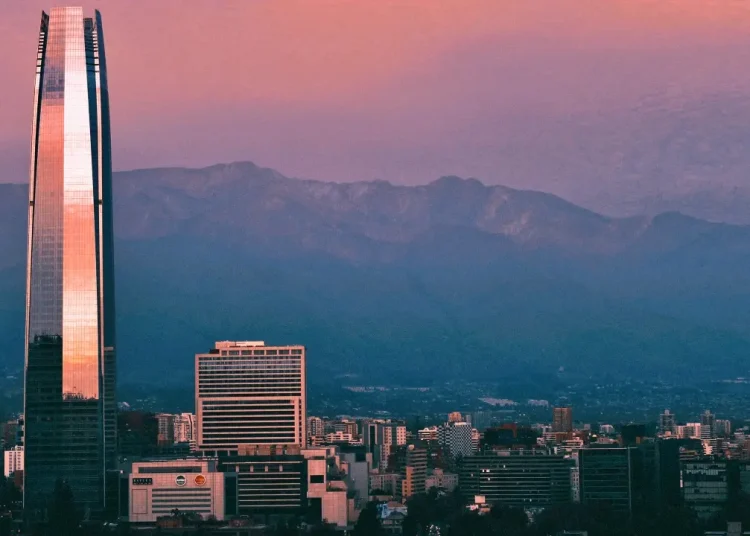 La aceleración del PIB se sustentó en las actividades de minería, comercio, transporte y servicios empresariales.