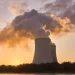 El vicepresidente de la sección de Energía de Microsoft, Bobby Hollis, presentó el acuerdo como un hito dentro de su estrategia de desarrollar fuentes de energía libres de carbono.