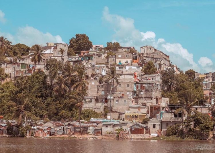 Los niveles de pobreza general incluyen a un segmento de la población que vive en extrema limitación, es decir, por debajo de la pobreza. - Fuente externa.