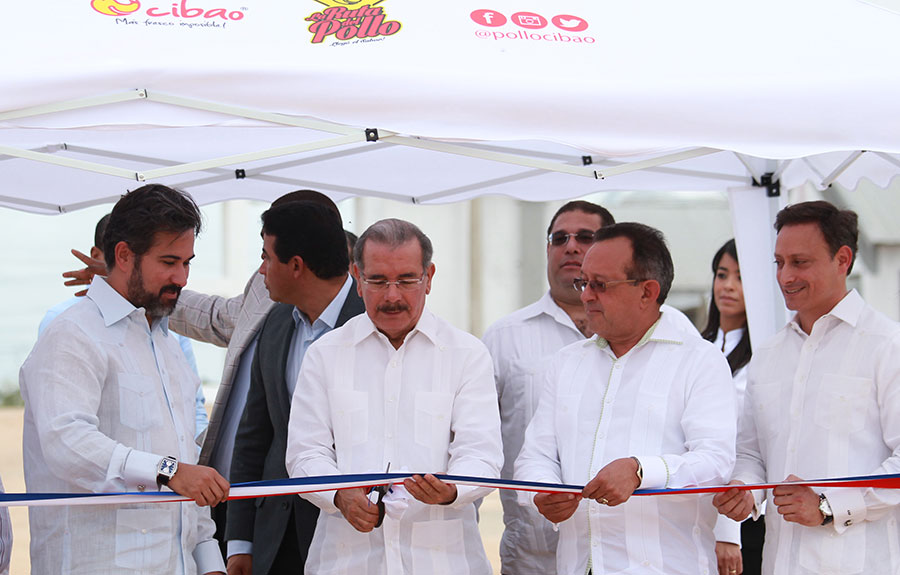 La apertura de la planta contó con la presencia del presidente Danilo Medina.