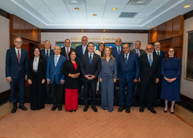 El presidente ejecutivo del Popular, Christopher Paniagua, resaltó que la cartera de préstamos neta finalizó en RD$537,000 millones respecto al año anterior, para un crecimiento de 11.5%.