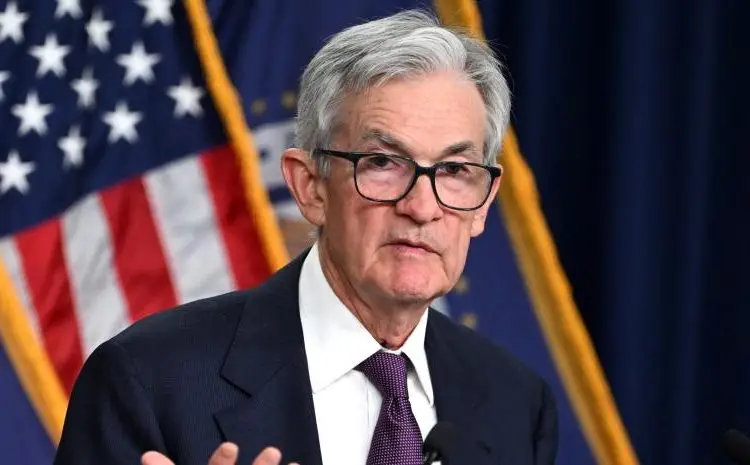 Powell consideró "que los efectos sobre la inflación podrían ser efímeros, reflejando un cambio puntual en el nivel de precios", pero también "más persistentes".
