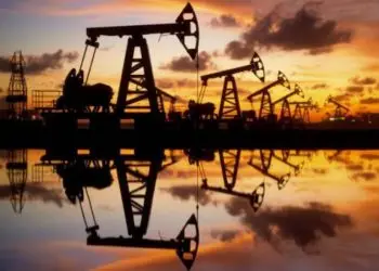 La Organización de Países Exportadores de Petróleo y aliados (OPEP+) aumentará su producción petrolera en julio en 411,000 barriles diarios.