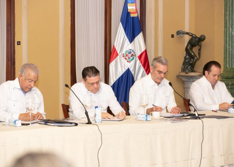 El Gobierno sostiene mesas de diálogo con sectores productivos para contener aumentos.