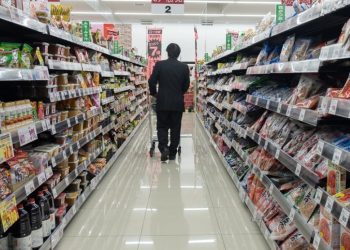 El incremento del indicador, que excluye los precios de los alimentos frescos por su alta volatilidad, muestra una desaceleración con respecto al aumento del 2.8% interanual de febrero. - Fuente externa.