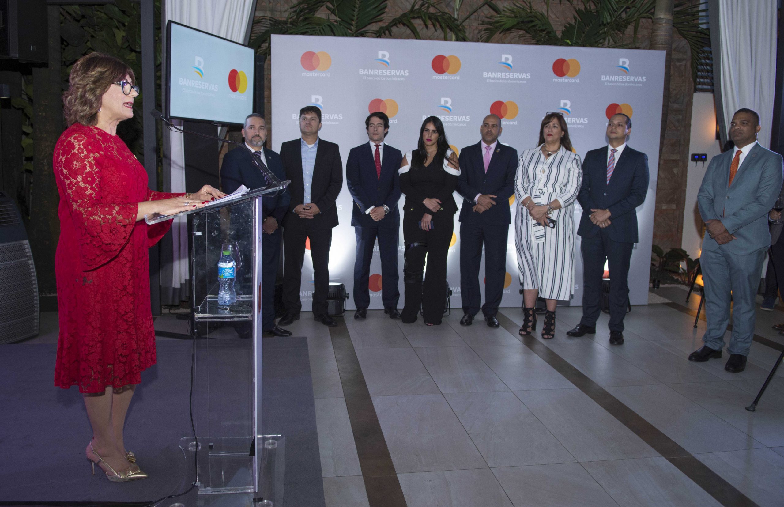 presentacion tarjeta debito platinium