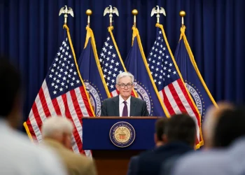 Powell señaló que aunque se está teniendo mayor claridad sobre la política arancelaria de Trump, "aún queda mucho por entender" sobre cuáles serán los porcentajes finales.