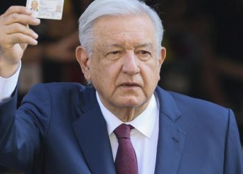 López Obrador, quien deja el cargo el 1 de octubre, ha reafirmado que quiere acelerar la aprobación de la reforma una vez que su alianza de partidos tenga el 1 de septiembre la mayoría calificada, de dos tercios del Congreso, necesaria para modificar la Constitución sin negociar con la oposición.