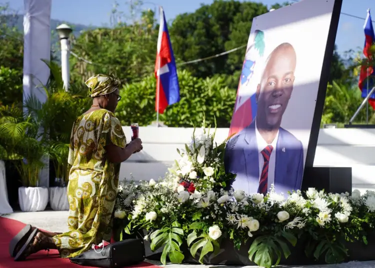 Cuatro años después, a pesar de la detención de decenas de sospechosos, entre ellos colombianos, la Justicia haitiana sigue sin poder esclarecer el caso ni identificar a los autores intelectuales del asesinato del presidente de Haití.