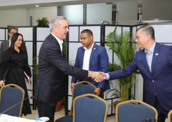 El encuentro inició a las 10:30 de la mañana, en el Salón del Club de Oficiales del Palacio de la Policía Nacional.