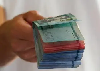 Según los últimos datos del Banco Central, más de 450,000 mipymes operan en la informalidad, una barrera significativa que limita su acceso a créditos y a mejores condiciones financieras.