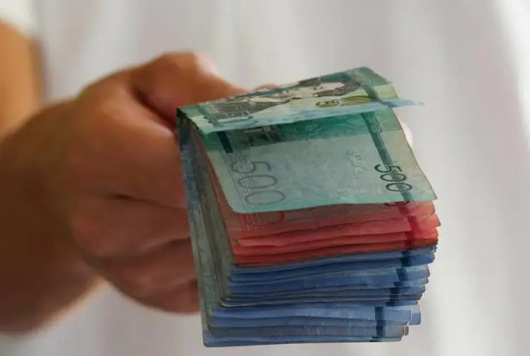 Según los últimos datos del Banco Central, más de 450,000 mipymes operan en la informalidad, una barrera significativa que limita su acceso a créditos y a mejores condiciones financieras.