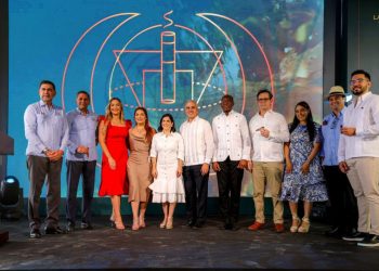 La actividad resaltó el posicionamiento internacional del tabaco y el ron dominicanos como productos insignia del país.