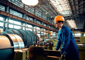 Las industrias básicas de hierro y acero registraron una cartera de RD$14,452 millones en moneda nacional.