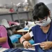 Solo el 46% de los trabajadores de América Latina y el Caribe cuenta con un empleo formal y cobertura de seguridad social.