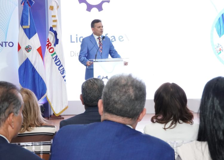 El director general de Proindustria, Rafael Cruz Rodríguez, destacó la importancia de continuar apoyando la innovación desde todos los sectores de la sociedad dominicana.
