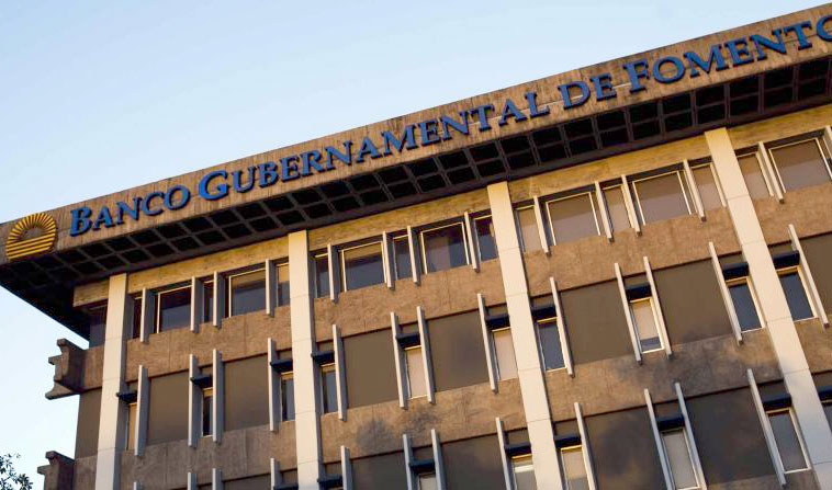 Puerto Rico espera la promesa de ayuda establecida en Washington..