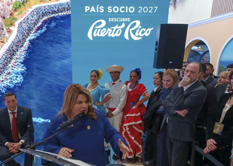 La gobernadora Jenniffer González impulsa la participación de la isla en Fitur 2027 junto al sector privado.