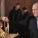 El presidente de Rusia, Vladimir Putin, durante el servicio de Navidad en San Petersburgo, Rusia, en una fotografía de archivo. | Alexéi Nikolsky, Sputnik.