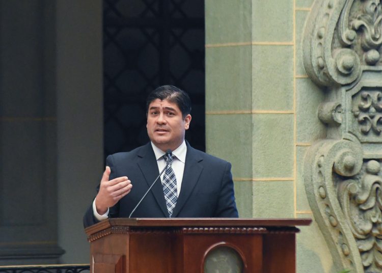 Carlos Alvarado Quesada, enfatizó que la seguridad y la democracia no son objetivos contrapuestos.