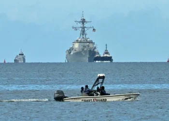 Los turistas y ciudadanos de Tobago, son frecuentes las preguntas y conversaciones sobre el radar y la actividad militar estadounidense.