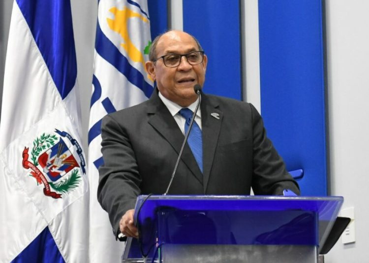 Hasta el momento de su nombramiento, Santos Badía se desempeñaba como director general del Infotep.