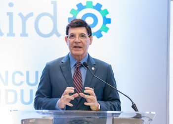 Brache plantea la necesidad de establecer topes para la cesantía de los nuevos trabajadores, respetando los derechos adquiridos por los empleados actuales.