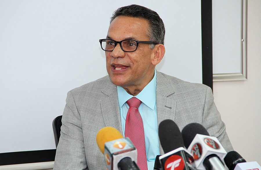 Ramón Ventura Camejo, ministro de Administración Pública.