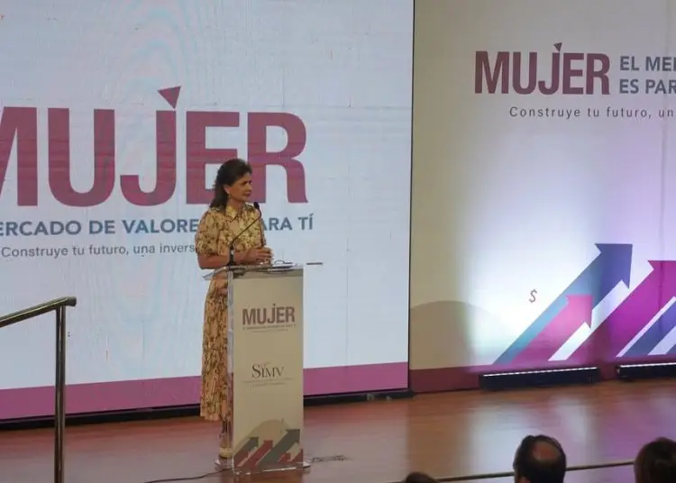 En 2024, se realizaron inversiones millonarias en 14 proyectos turísticos, generando más de 2,700 empleos directos y con proyecciones de alcanzar 6,736 nuevos empleos en los próximos tres años.