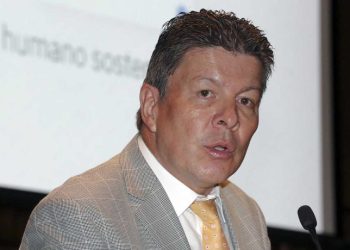 El "Séptimo Informe Estado de la Región 2025" indica beneficios crecimiento económico no se distribuyen de forma equitativa.