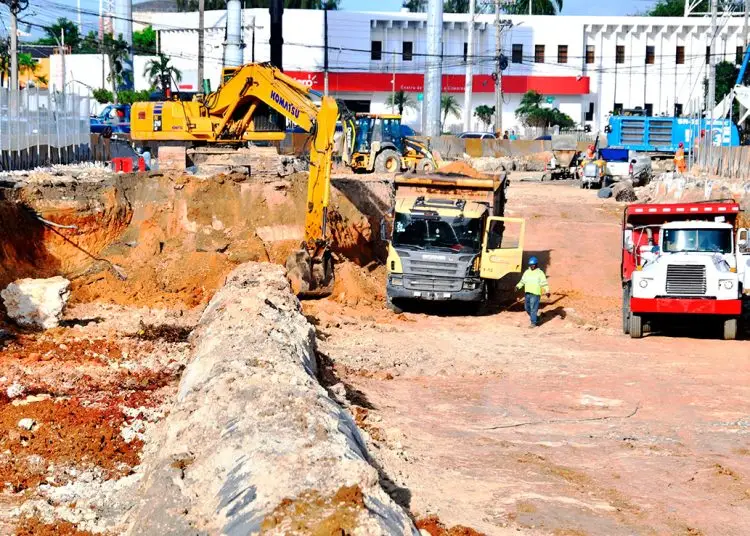 El paso a desnivel de la avenida 27 de Febrero sobre la Isabel Aguiar se construye con otros fondos.