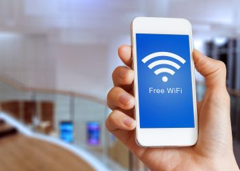 WiFi.- Fuente externa.