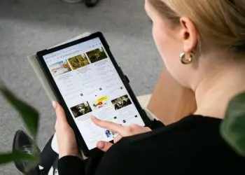 La confianza general en los medios ha decrecido del 49% en 2017 al 36% en 2025, que ubica a México en el lugar 27 de los 48 países del estudio.