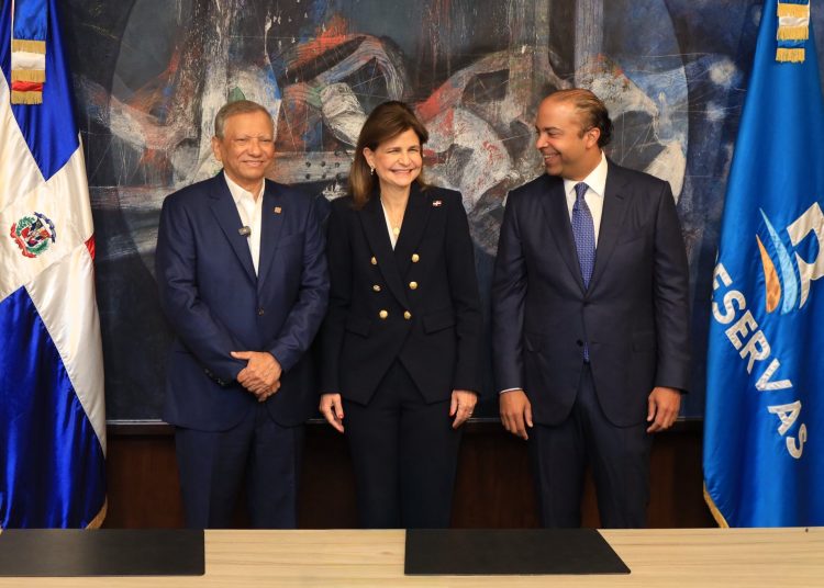 Ambos funcionarios fueron designados ayer domingo mediante el Decreto 461-25 del Poder Ejecutivo.