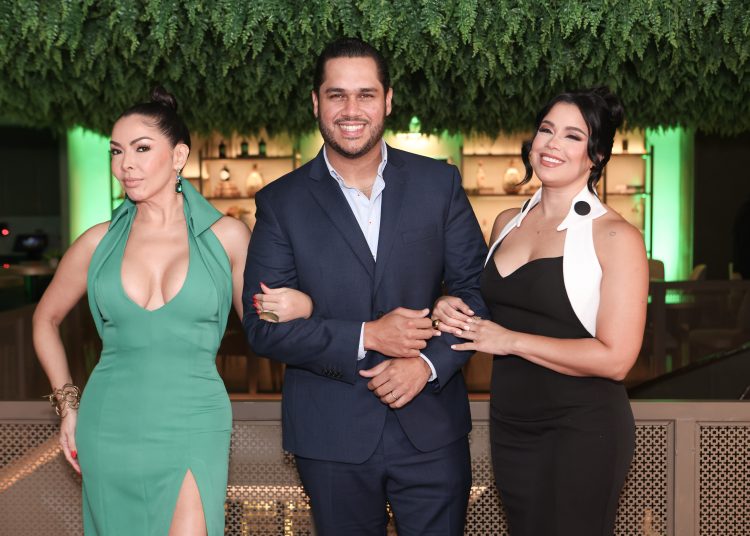 Beba Roja, Juan Carlos Pichardo y María Angélica Ureña.