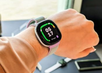 Todo el movimiento y ejercicio que hagan los niños a lo largo del día se reflejan en un circulo en la pantalla de inicio de la esfera del reloj.