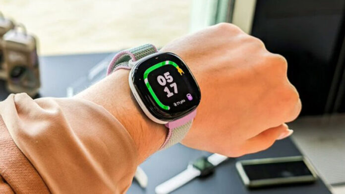 Todo el movimiento y ejercicio que hagan los niños a lo largo del día se reflejan en un circulo en la pantalla de inicio de la esfera del reloj.