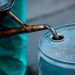El mercado petrolero permanece atento a las tensiones geopolíticas y a la situación en el estrecho de Ormuz.