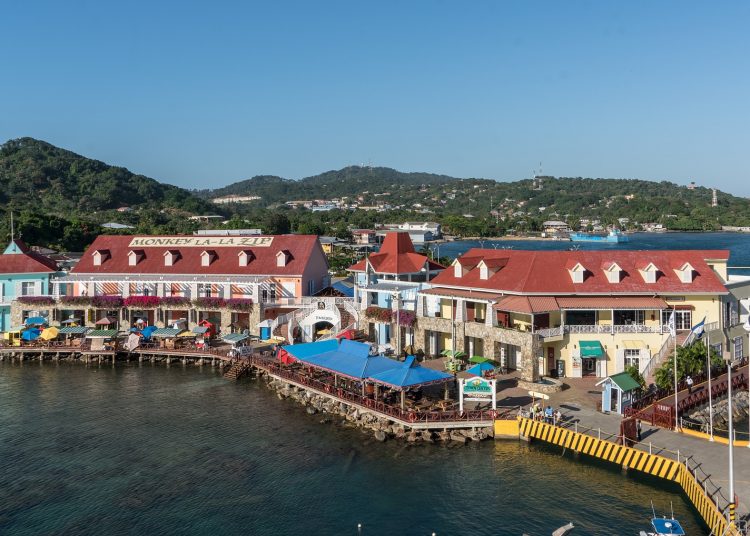 Puerto de Roatán, en Honduras. | Michelle Maria, Pixabay.