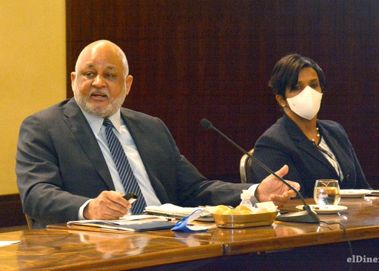 El ministro Roberto Fulcar se reunió con directores y medios de comunicación y con hacedores de opinión pública para presentar el plan. | Lésther Álvarez