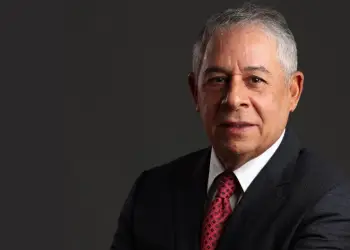 El nombramiento está contenido en el decreto número 704-24.