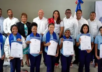 Torres agregó que el diseño del contenido y las actividades del programa de "robótica educativa" está segmentado según edades y niveles de conocimiento.