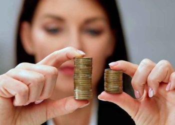 El documento refiere que las mujeres suponen el 49% de los 2.1 millones de deudores únicos del sistema financiero. - Fuente externa.