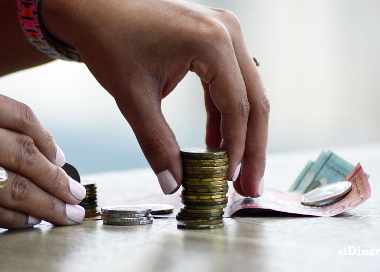 La brecha de ingresos que deberían entrar a la exención se ha ido ampliando con los años, al pasar de RD$3,347.84 en 2017 a RD$16,638.59 en este año. | Lésther Álvarez