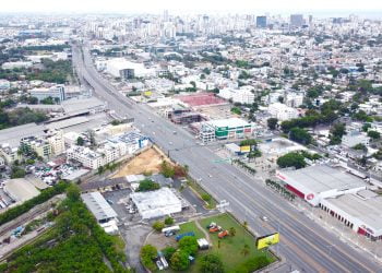 La reapertura insegura de la economía y el crecimiento de los contagiados, inducen a no ser optimista. | elDinero