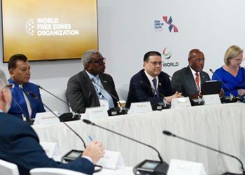 El funcionario participó en la Mesa Redonda Ministerial Latinoamericana del Congreso Mundial de Zonas Francas.