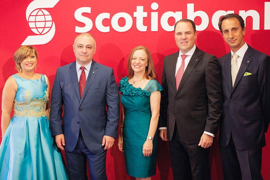 Llulisa Ramírez, George Tome, Chiara Borrelli, Robert Williams y Lucas Gaitán.