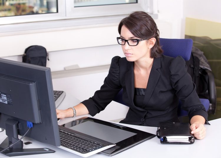 La nómina pública ha crecido en 81,225 nuevos empleados en dos años y tres meses.| Pixabay.