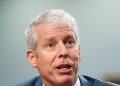 Chris Wright, afirmó que el tránsito de petroleros por el estrecho de Ormuz continúa con normalidad pese al conflicto con Irán.